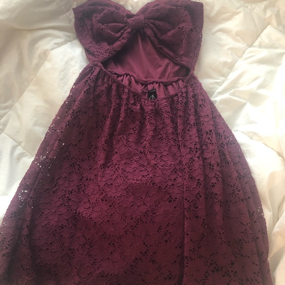 Dress - Picture 2 of 2